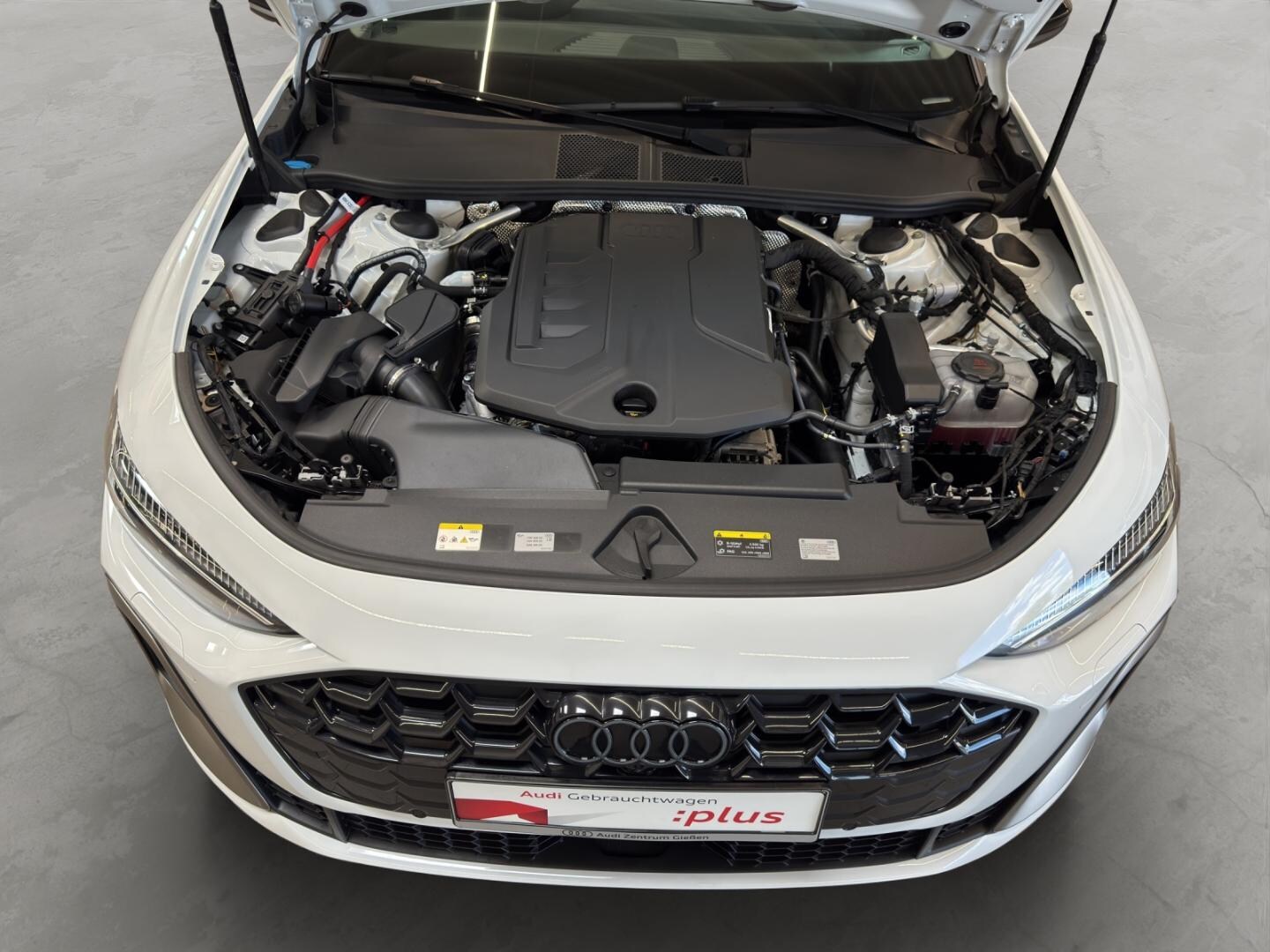 Bild über Audi A5 Avant TFSI 150 kW S tronic - für weitere Informationen kontaktieren Sie den Audi Partner