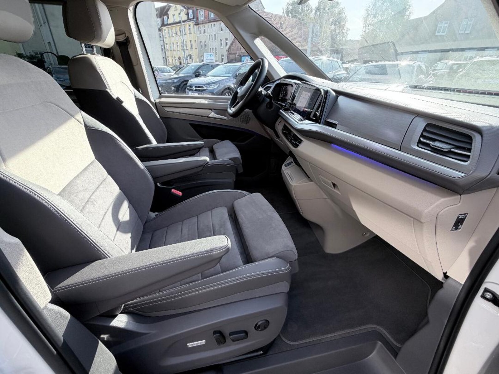Volkswagen Multivan Langversion – Bild 8