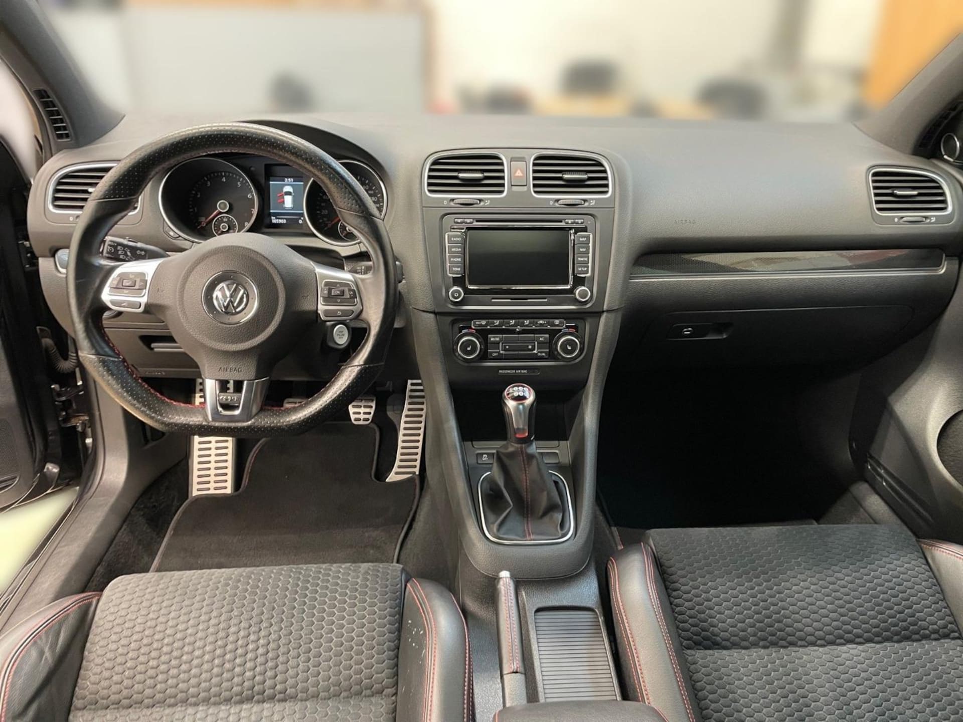 Volkswagen Golf GTI