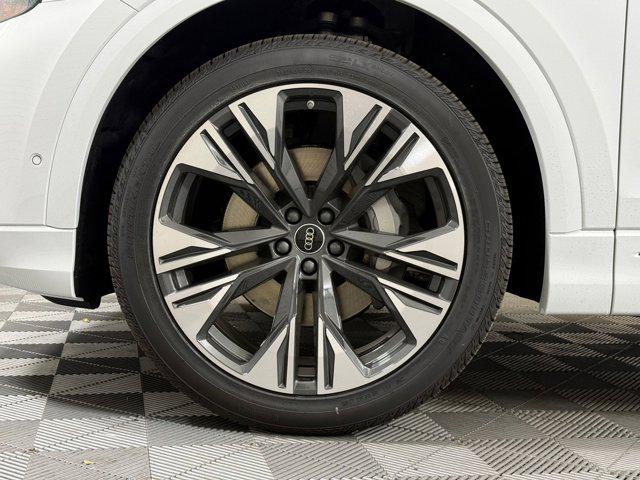 2026 Audi Q8 Premium Plus - Photo 11