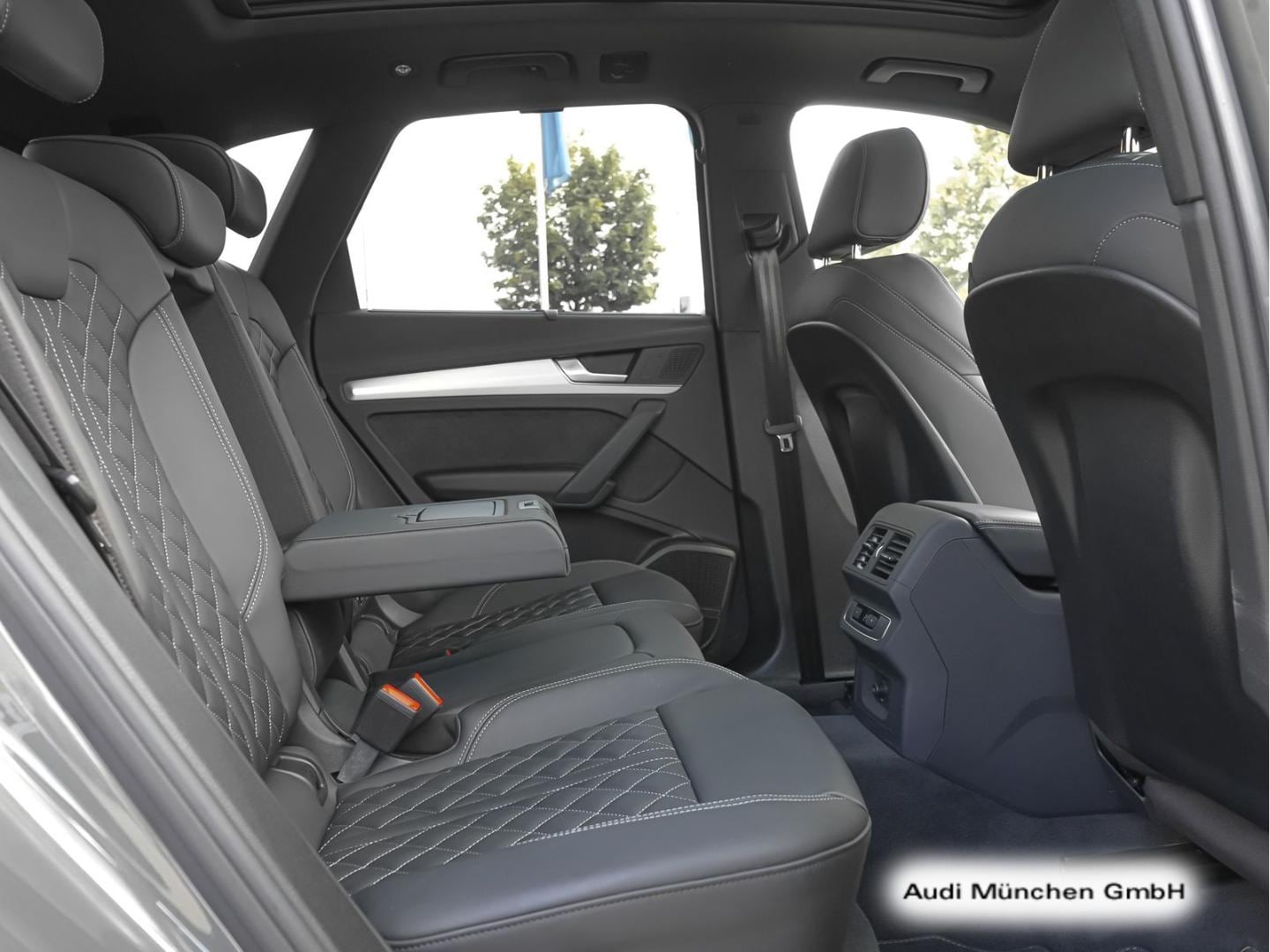 Bild über Audi Q5 40 TDI quattro S tronic - für weitere Informationen kontaktieren Sie den Audi Partner