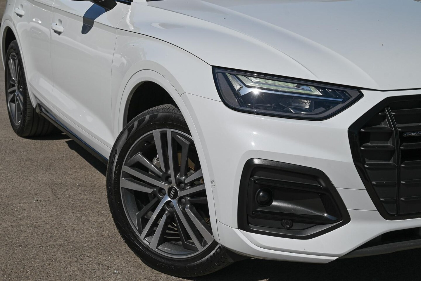 Image about Audi Q5 sport 40 TDI quattro S tronic