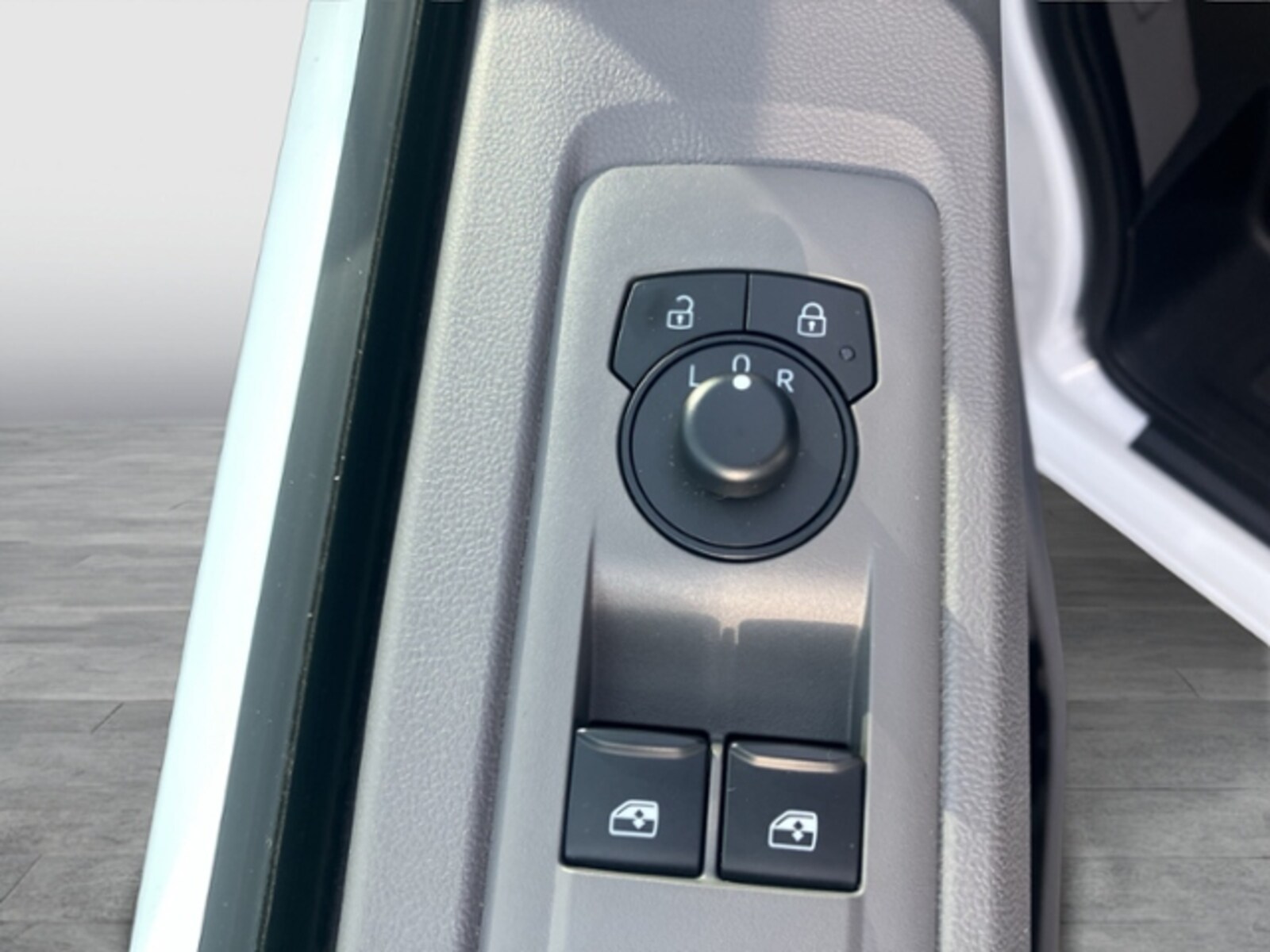 Volkswagen Transporter Kasten kurzer Radstand – Bild 12