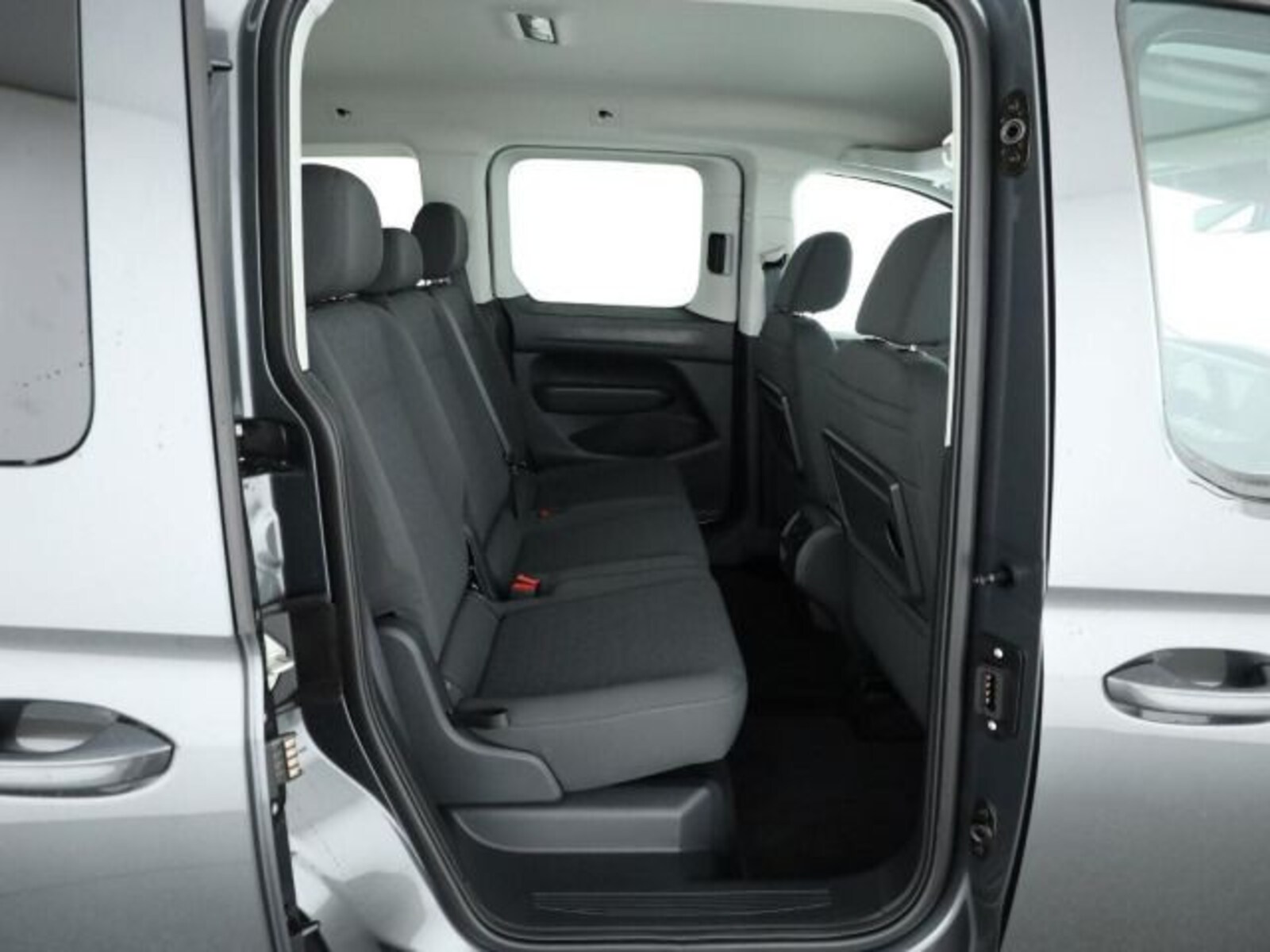 Volkswagen Caddy – Bild 8