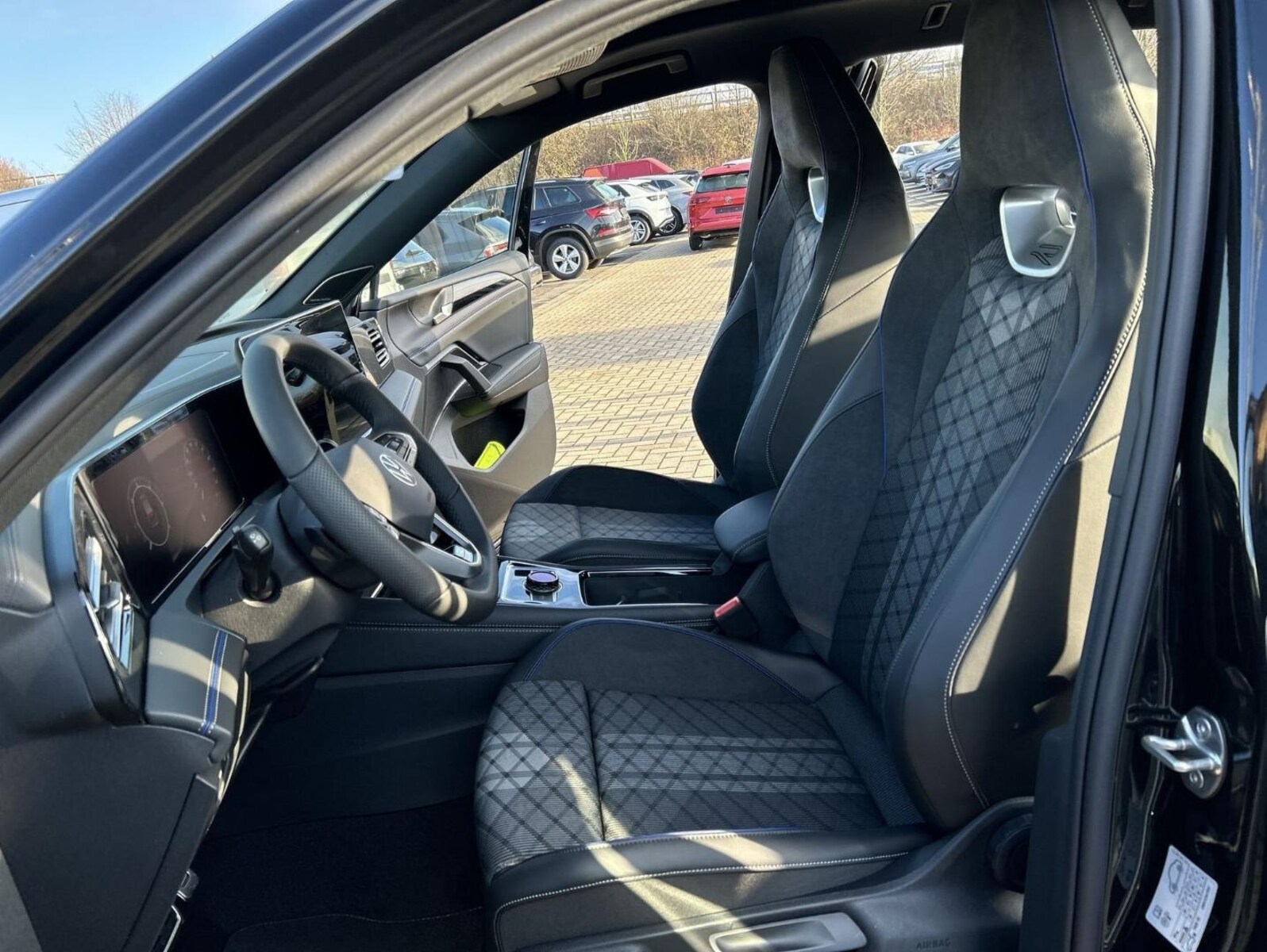 Volkswagen Tiguan – Bild 12