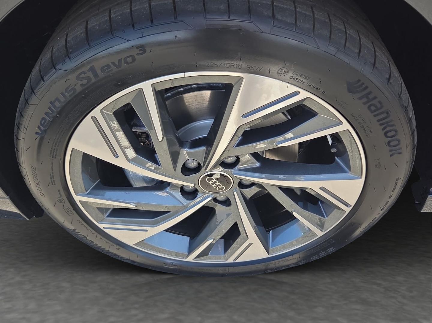 Bild über Audi A3 allstreet TFSI e TFSI e 150 kW S tronic - für weitere Informationen kontaktieren Sie den Audi Partner