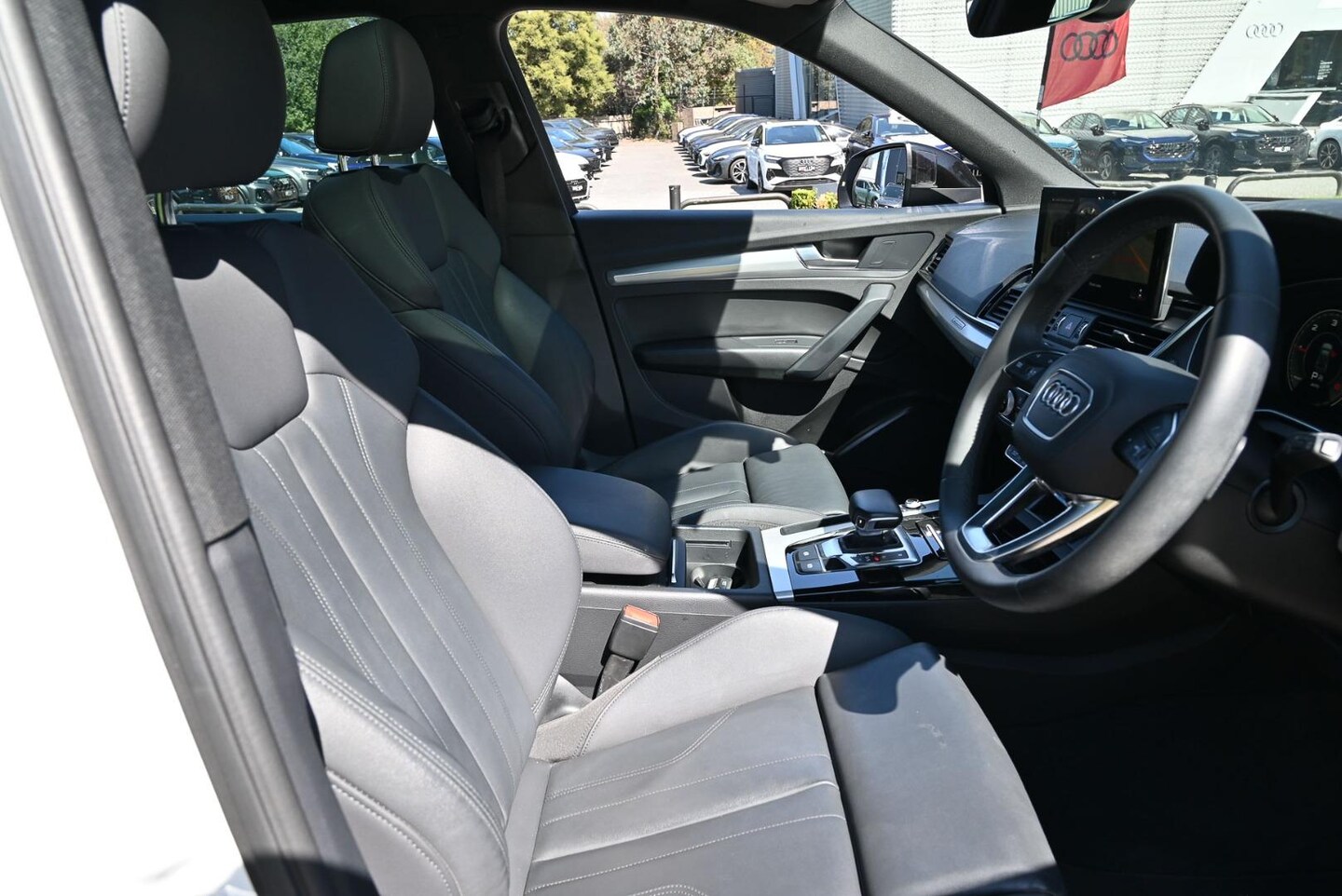 Image about Audi Q5 sport 40 TDI quattro S tronic