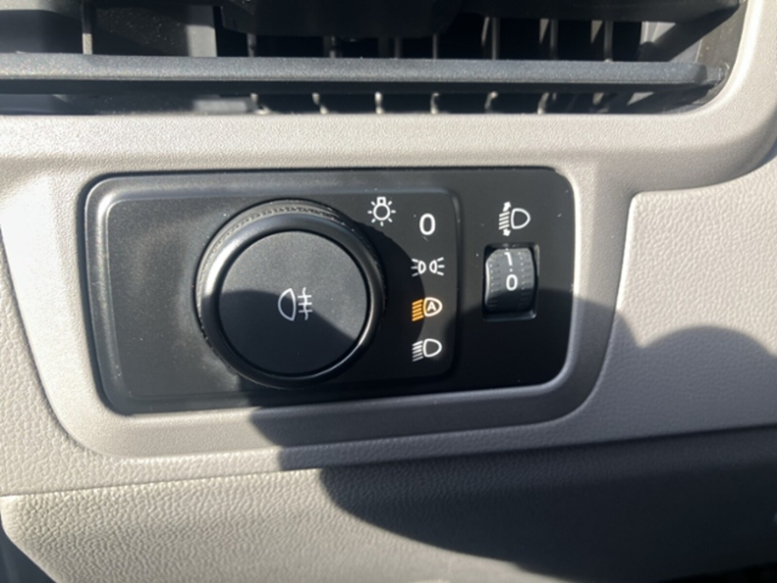Volkswagen Transporter Kasten kurzer Radstand – Bild 13