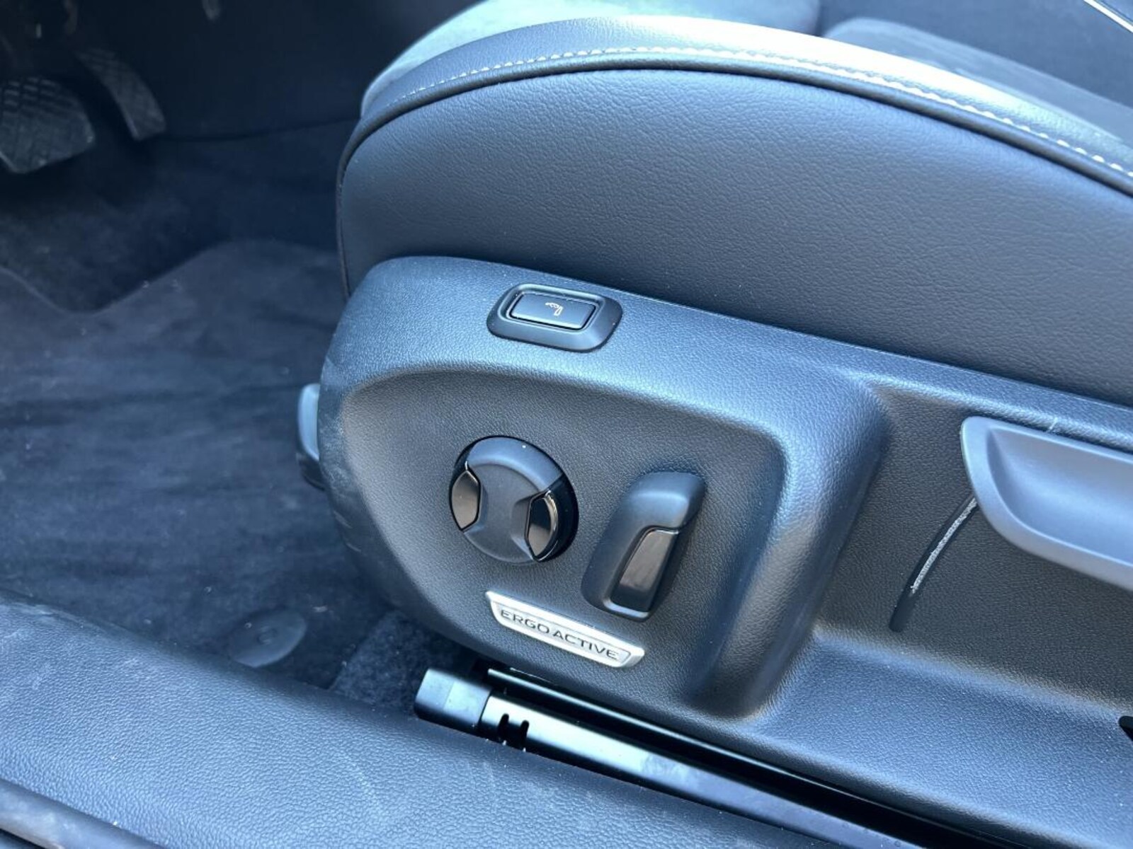Volkswagen Passat – Bild 16