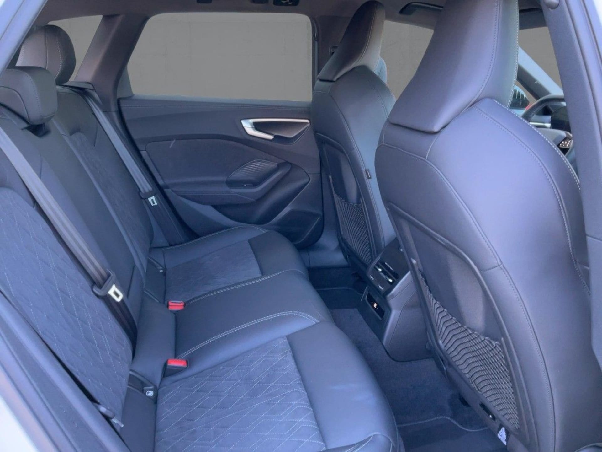 Audi A5 Avant e-hybrid