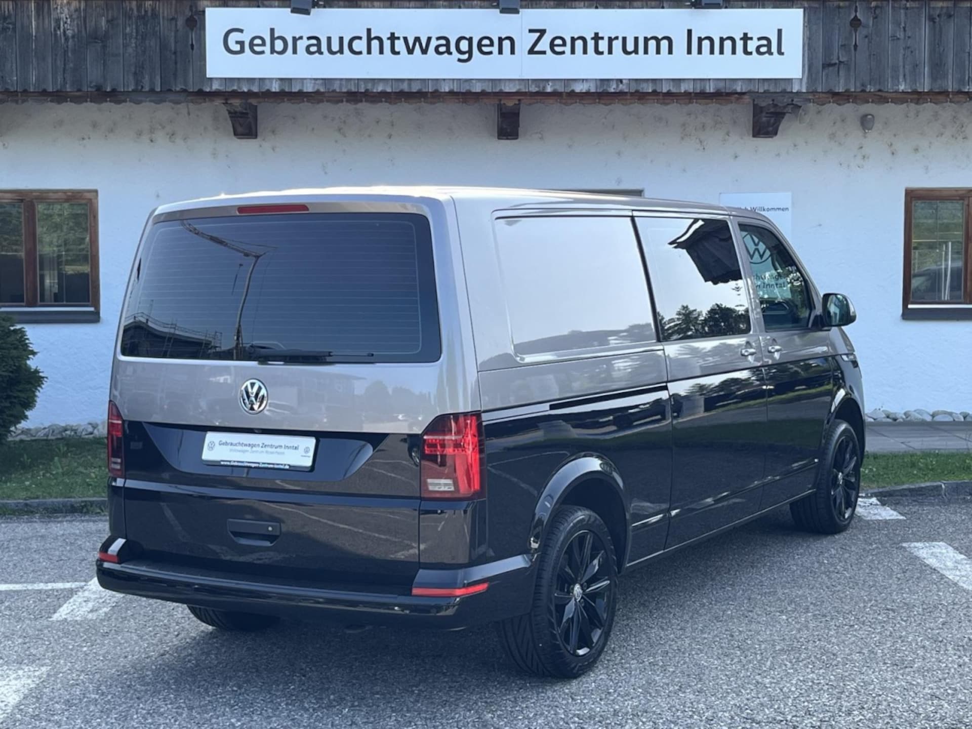 Volkswagen T6.1 Transporter Kasten langer Radstand