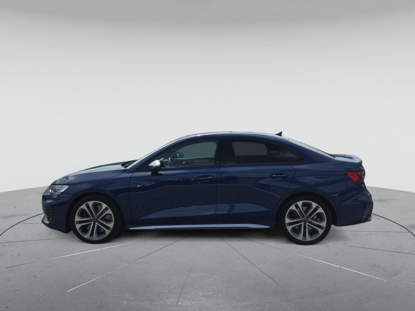 Bild über Audi S3 Limousine TFSI quattro S tronic - für weitere Informationen kontaktieren Sie den Audi Partner