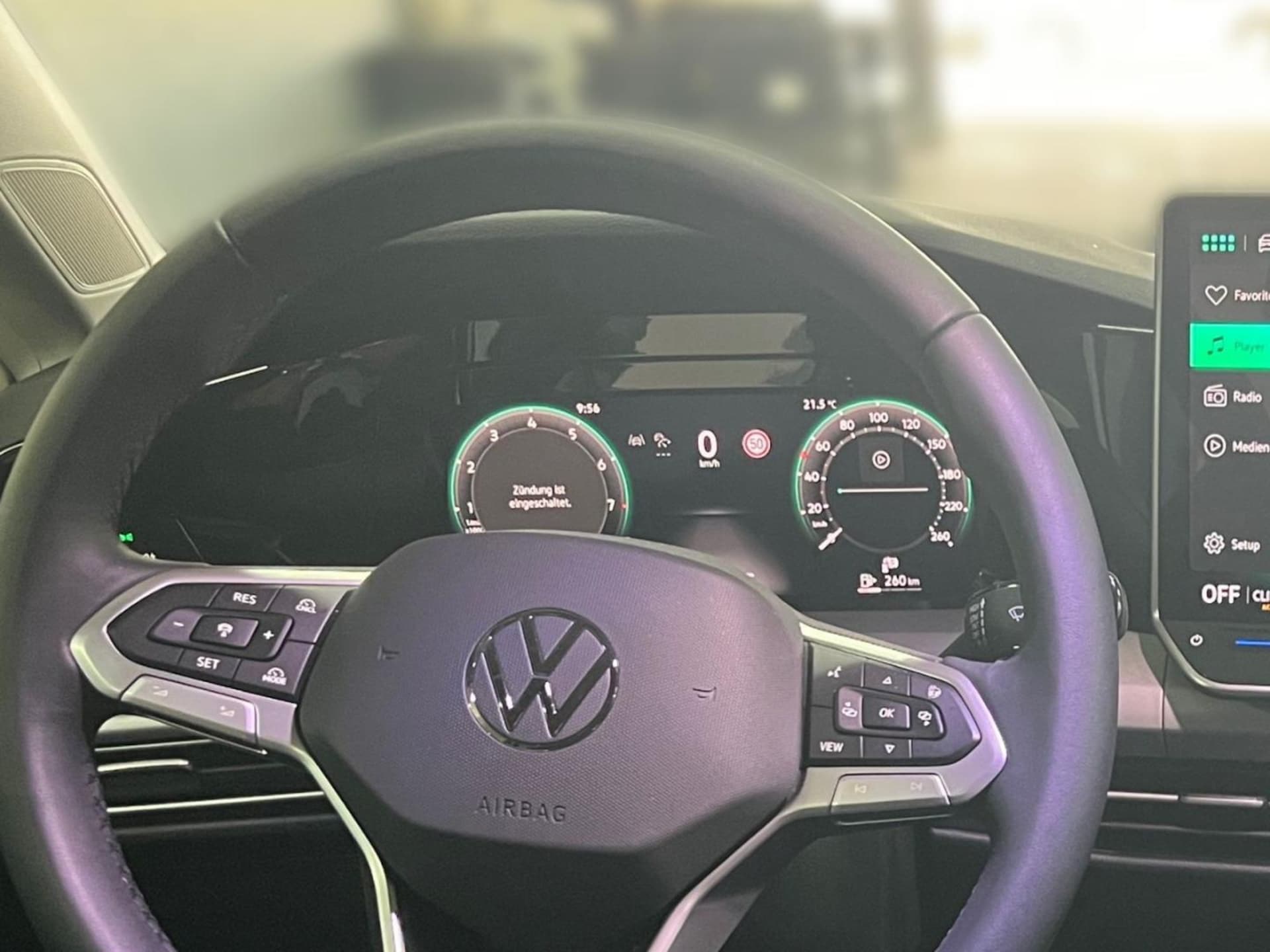 Volkswagen Golf Life