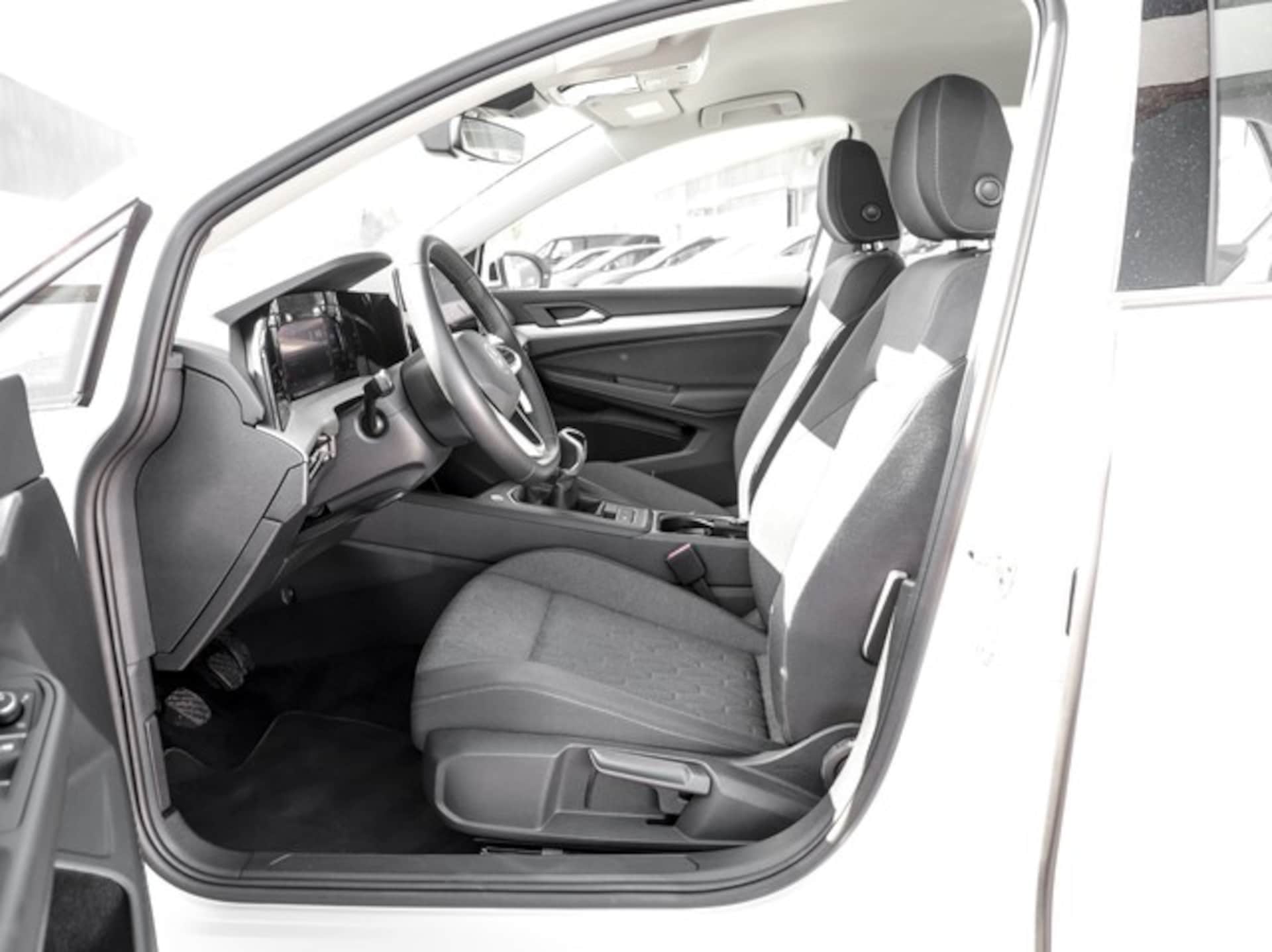 Volkswagen Golf Life
