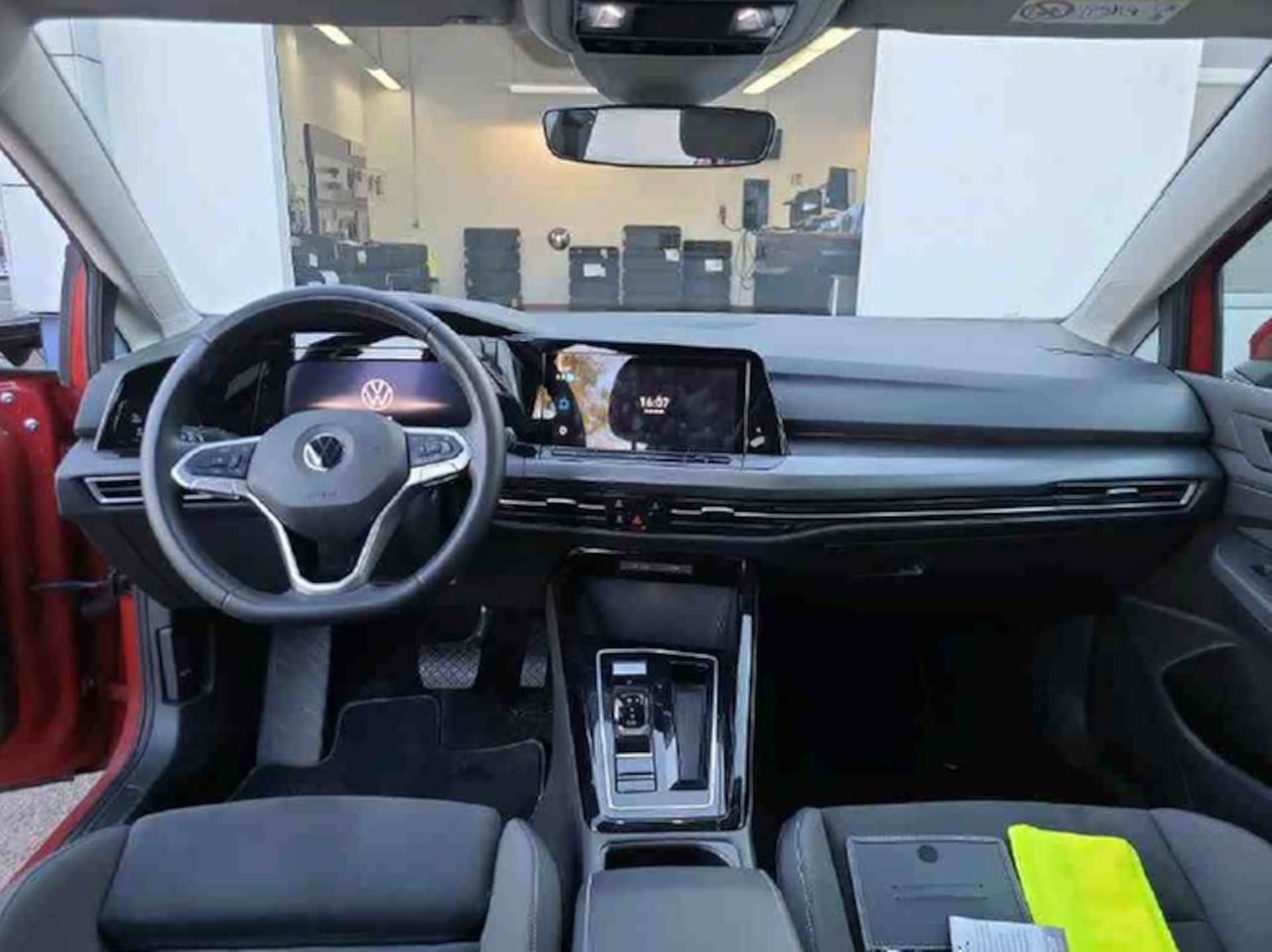 Volkswagen Golf Style