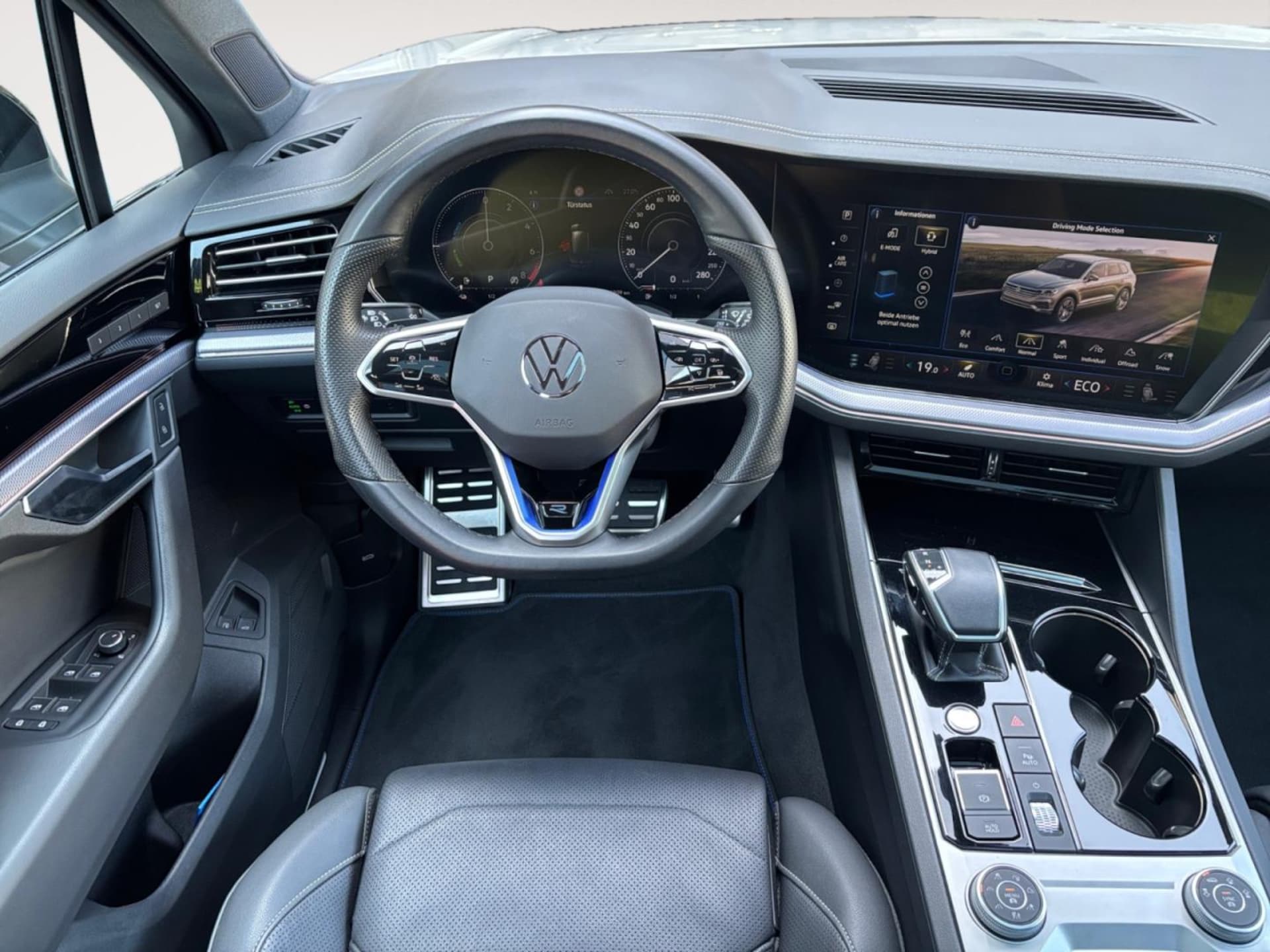 Volkswagen Touareg R