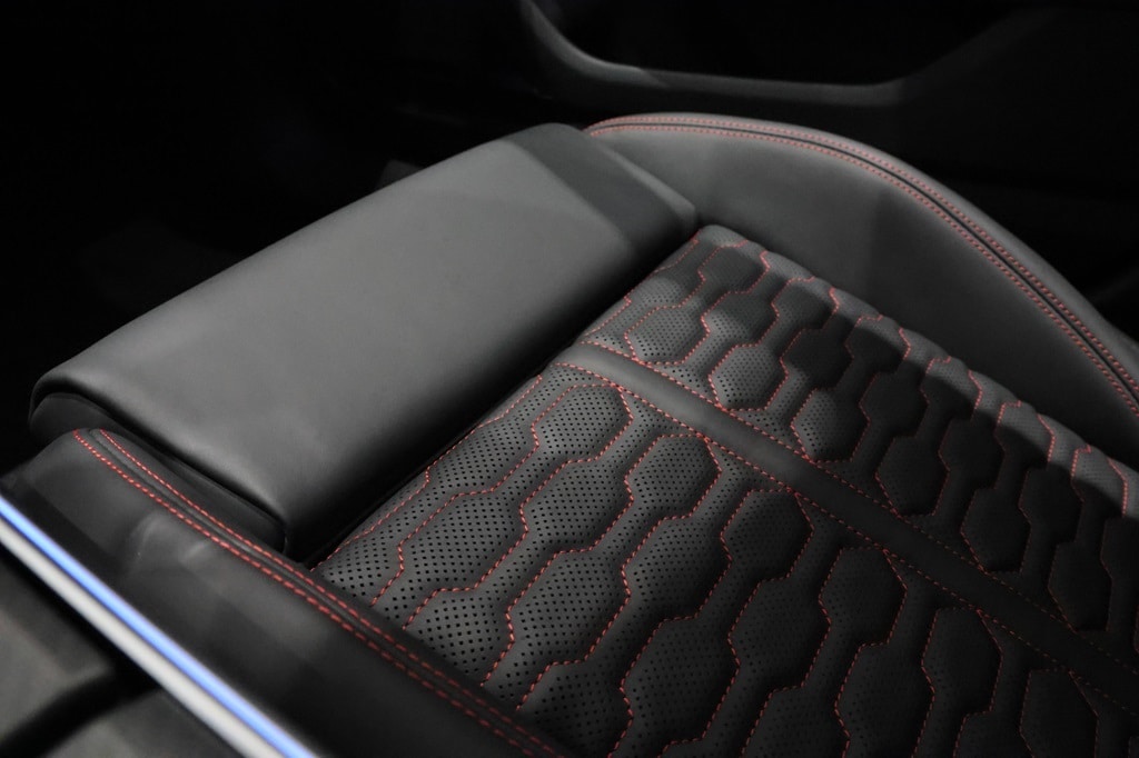 Bild som visar Audi RS 6 Avant RS 6 Avant performance 630 hk tiptronic - för mer information kontakta din Audi Partner