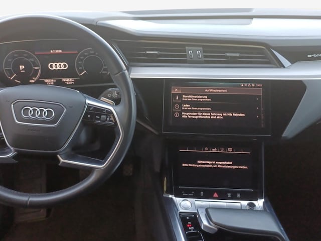 Immagine di Audi e-tron advanced 55 quattro 300,00 kW - for more details contact your dealer