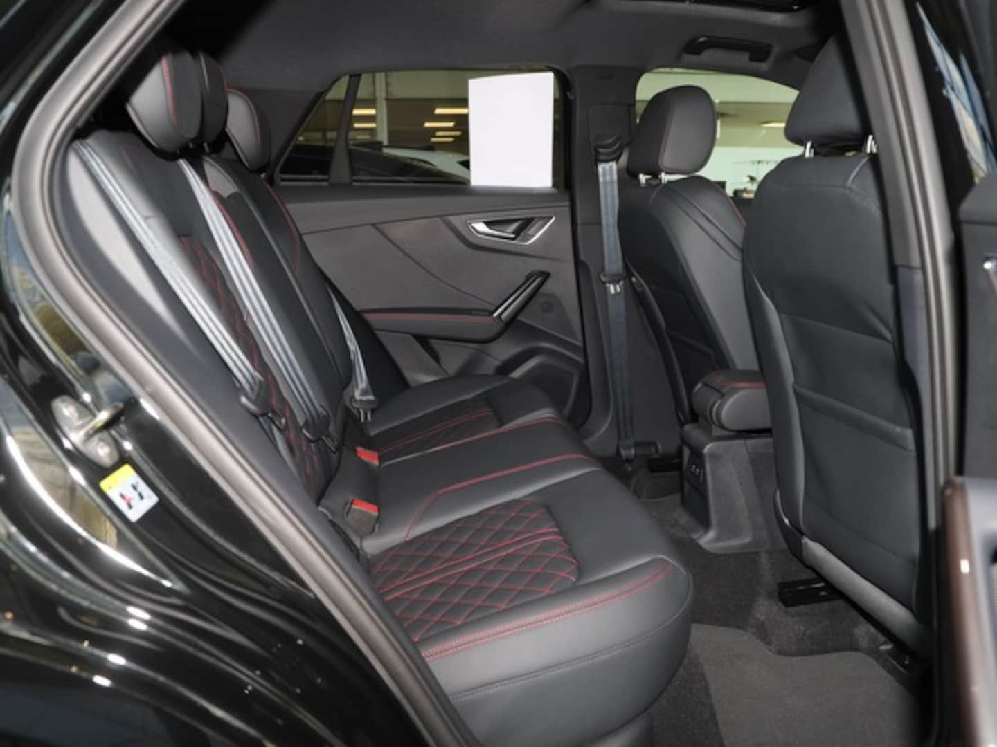 Bild über Audi Q2 S line 35 TFSI S tronic - für weitere Informationen kontaktieren Sie den Audi Partner