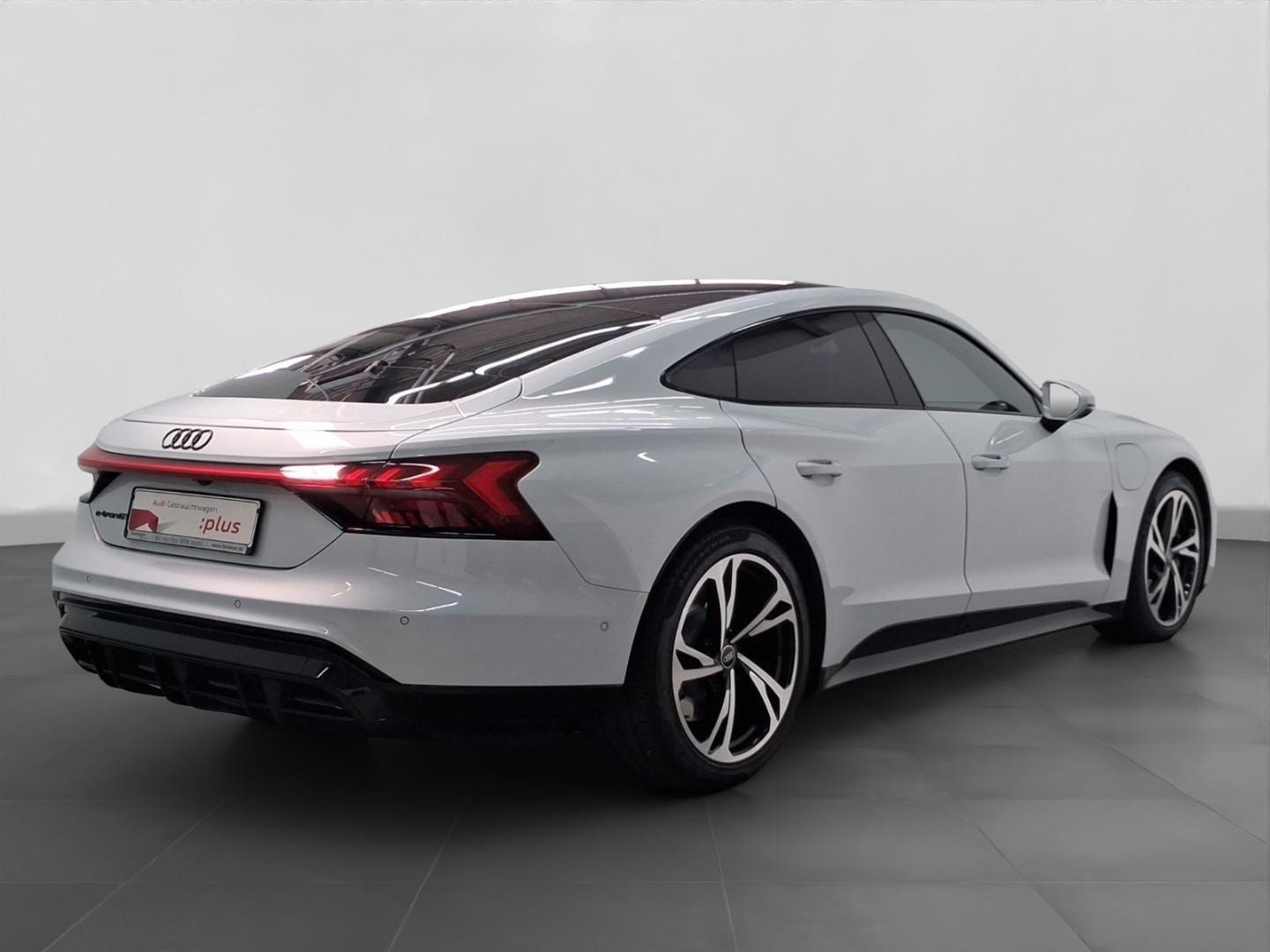 Bild über Audi e-tron GT e-tron quattro - für weitere Informationen kontaktieren Sie den Audi Partner