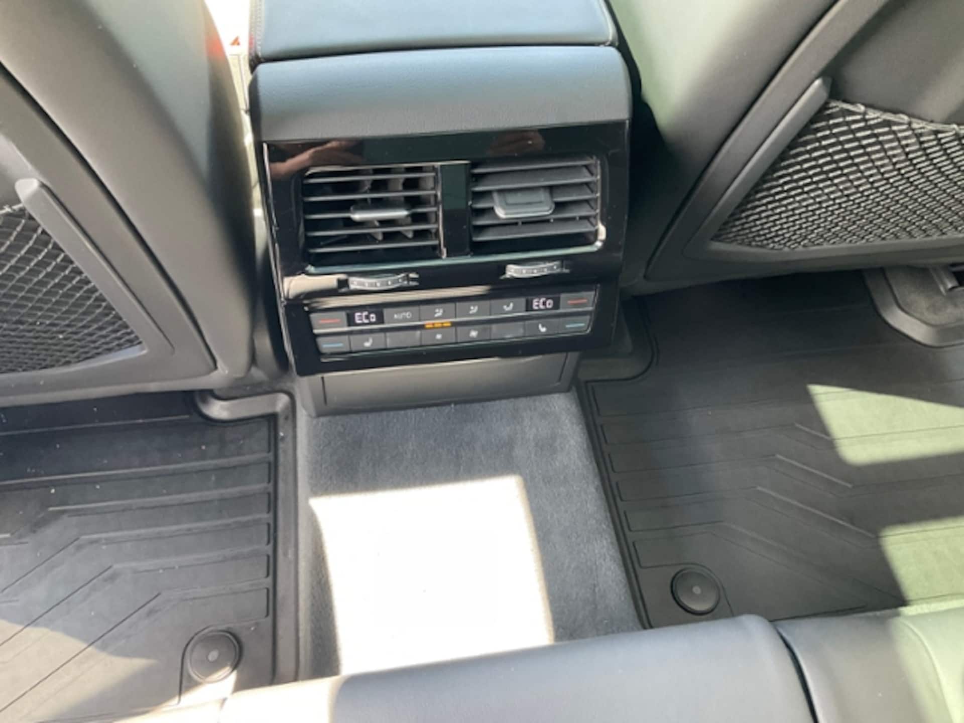 Volkswagen Touareg Basis-Modell