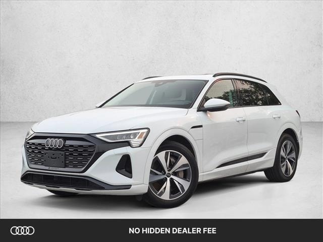 Photo of 2024 Audi Q8 e-tron 