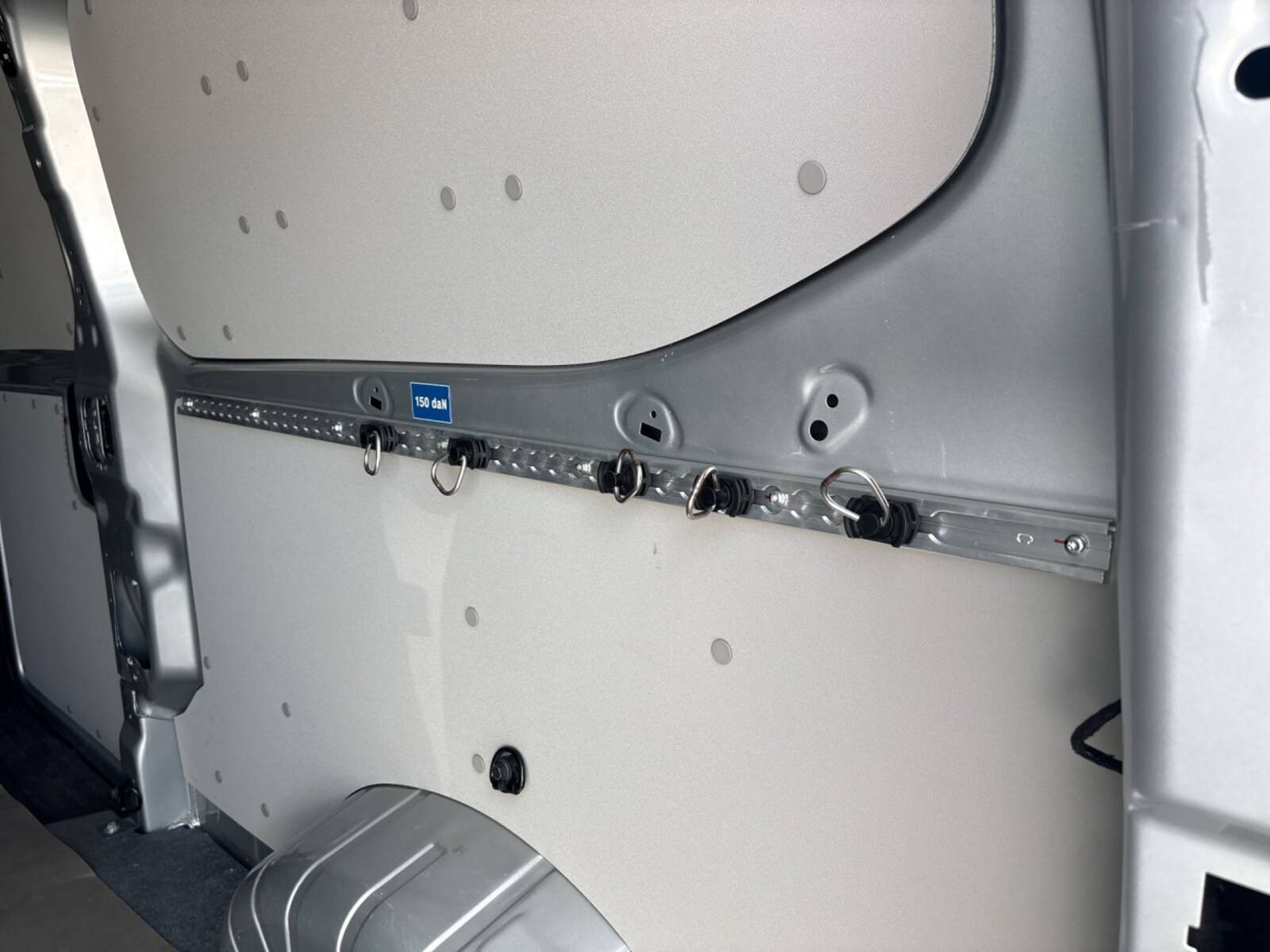 Volkswagen Transporter Kasten langer Radstand – Bild 16