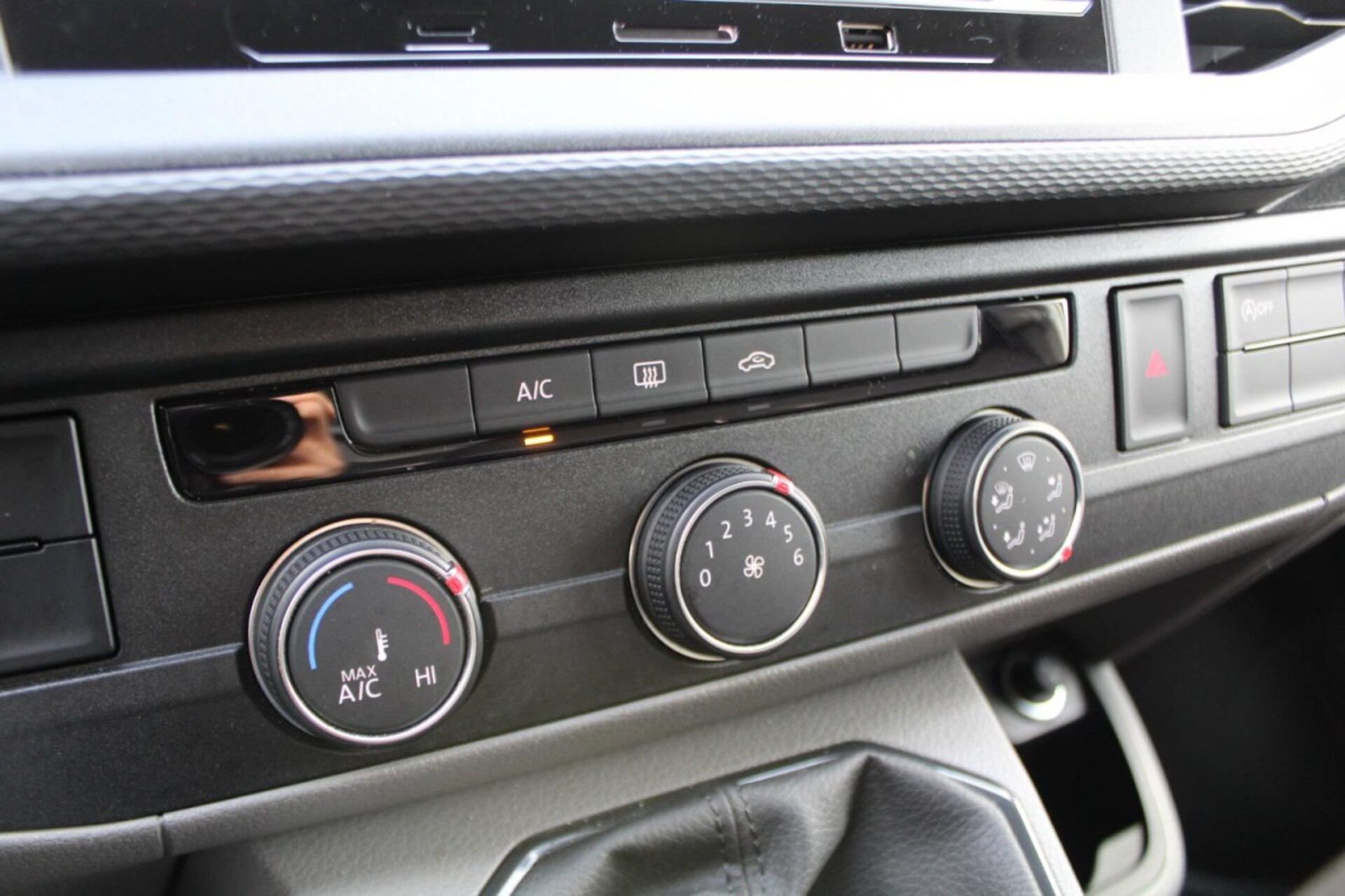 Volkswagen T6.1 Transporter Kasten langer Radstand