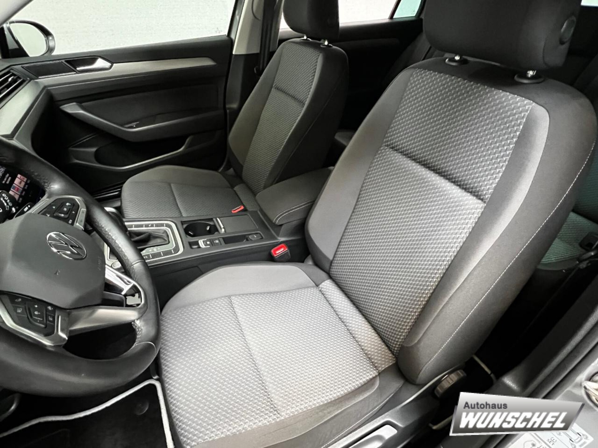 Volkswagen Passat Variant Basis-Modell