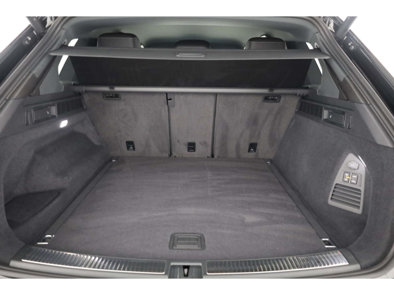 Volkswagen Touareg – Bild 12