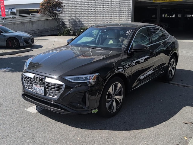2024 Audi Q8 Sportback e-tron