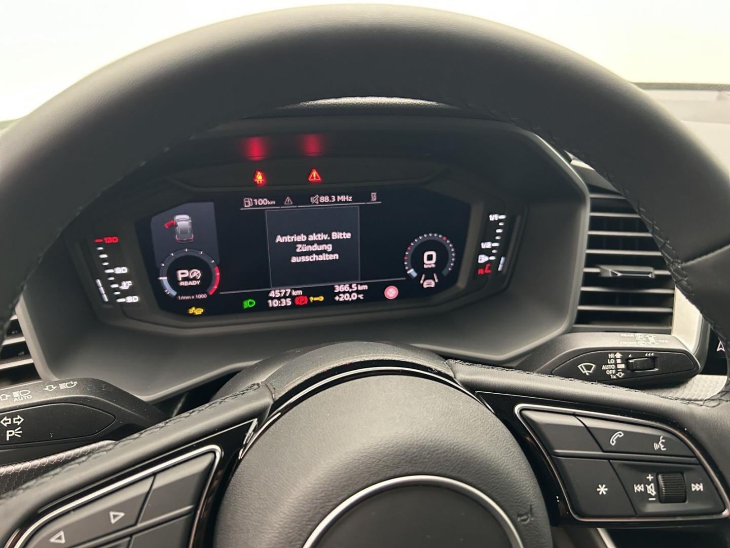Bild über Audi A1 Sportback S line 25 TFSI S tronic - für weitere Informationen kontaktieren Sie den Audi Partner