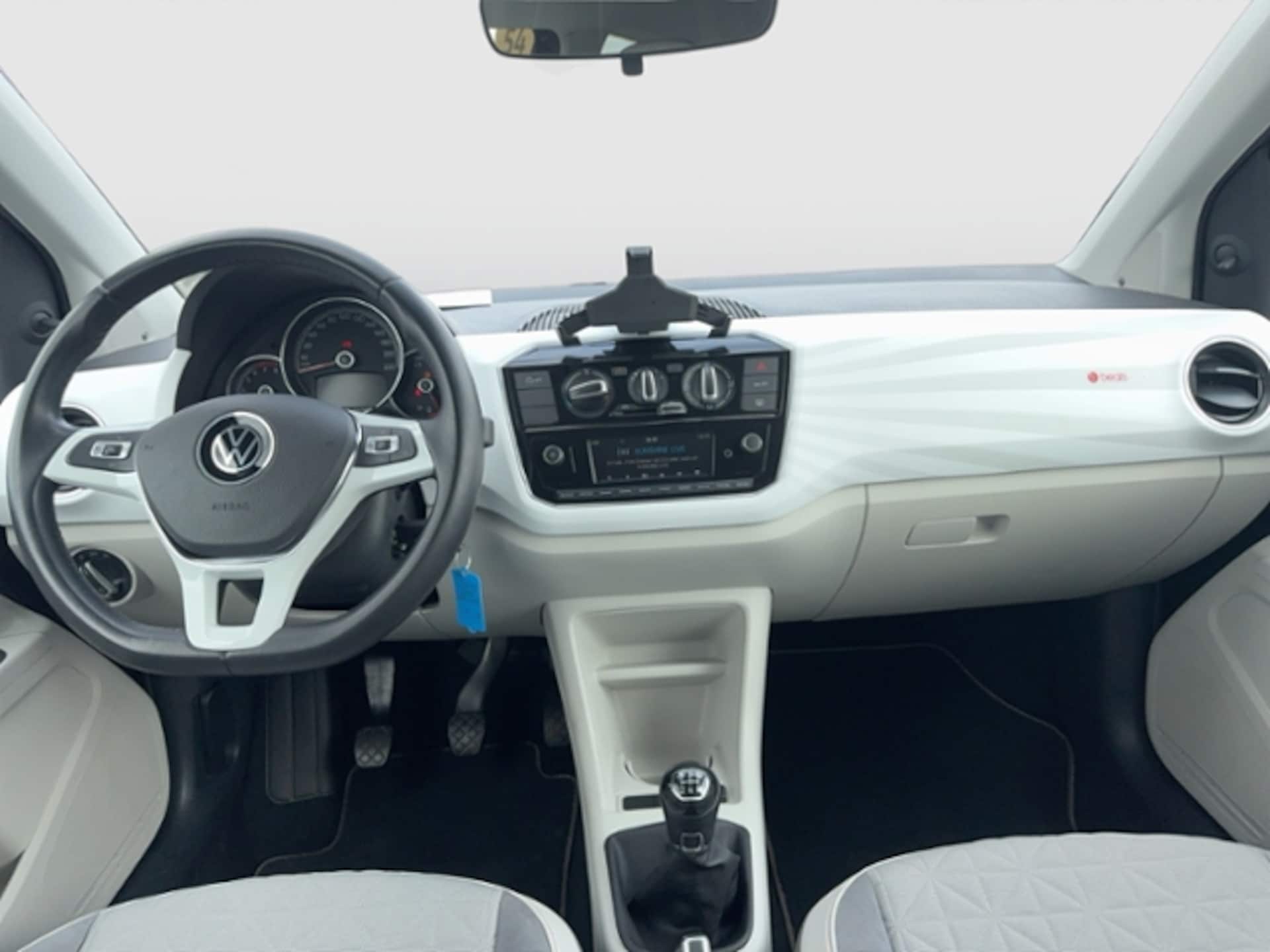 Volkswagen up! beats