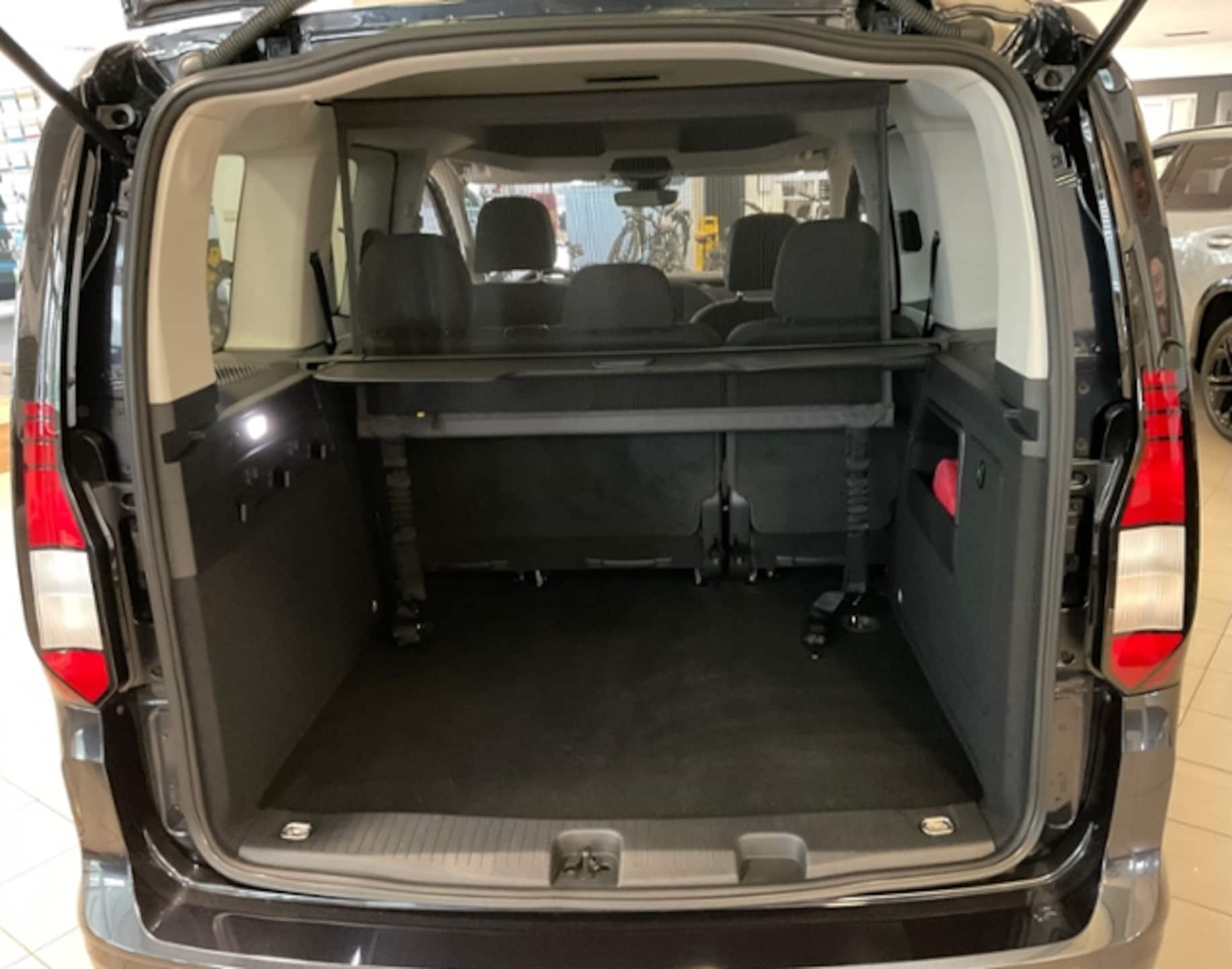 Volkswagen Caddy Basis-Modell