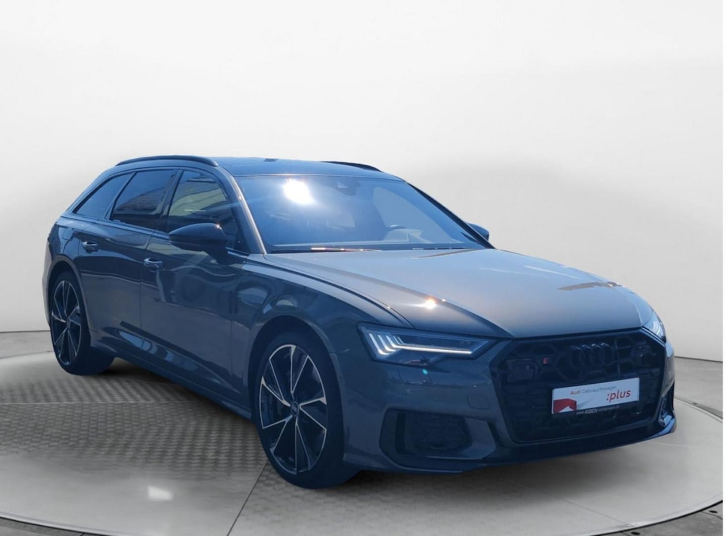 Bild über Audi S6 Avant TDI quattro tiptronic - für weitere Informationen kontaktieren Sie den Audi Partner