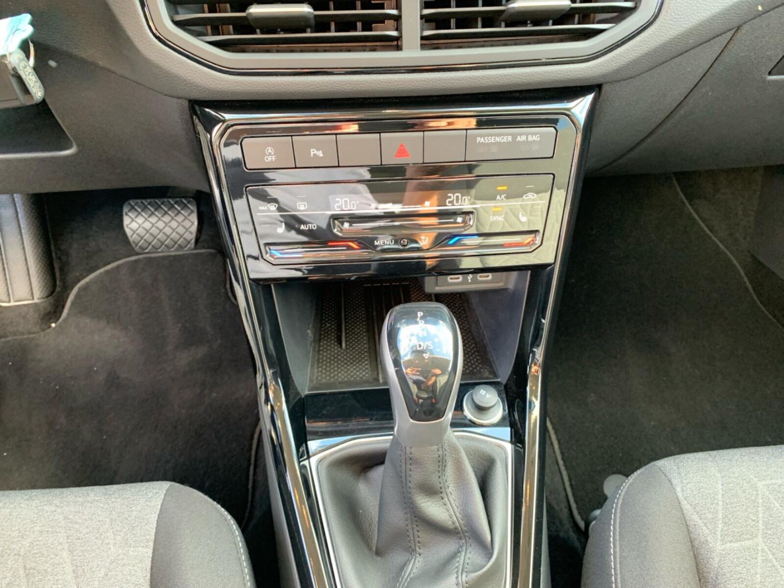 Volkswagen T-Cross – Bild 8