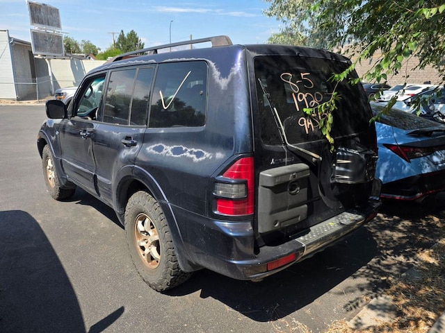 2002 Mitsubishi Montero