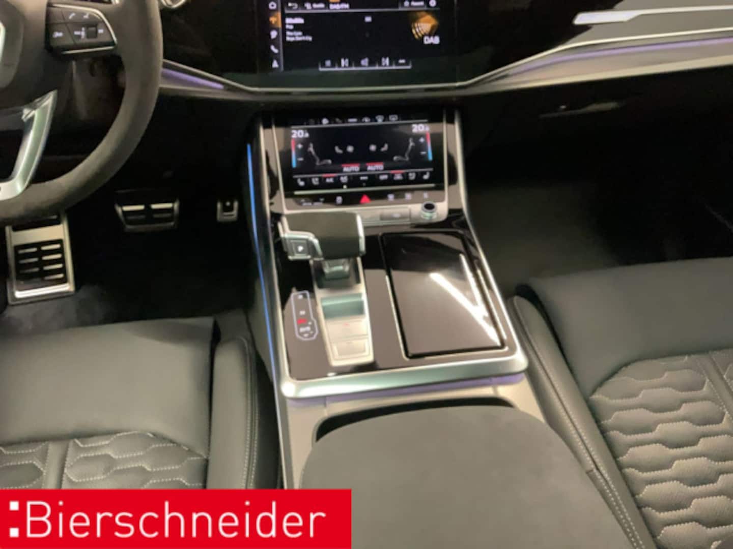 Bild über Audi RS Q8 SUV TFSI quattro 471 kW tiptronic - für weitere Informationen kontaktieren Sie den Audi Partner