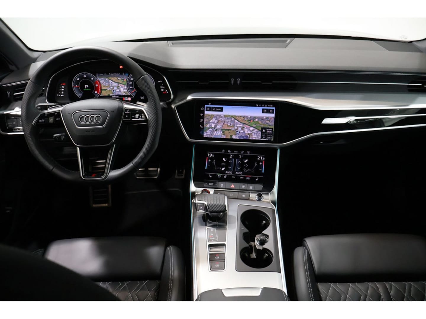 Bild über Audi S6 Limousine TDI quattro tiptronic - für weitere Informationen kontaktieren Sie den Audi Partner