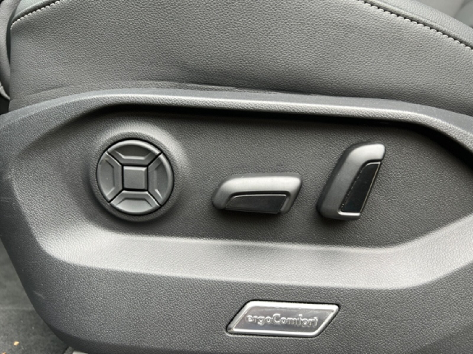 Volkswagen Touareg – Bild 9