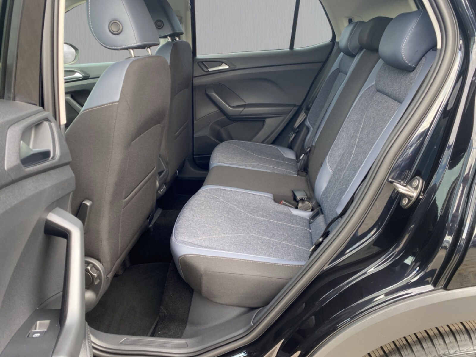 Volkswagen T-Cross – Bild 8