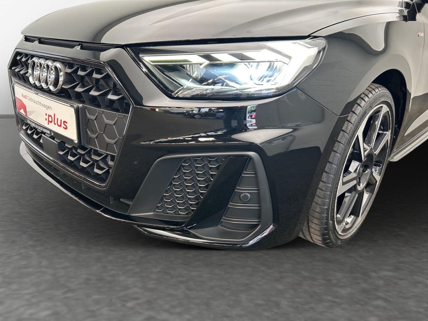 Bild über Audi A1 Sportback S line 25 TFSI S tronic - für weitere Informationen kontaktieren Sie den Audi Partner