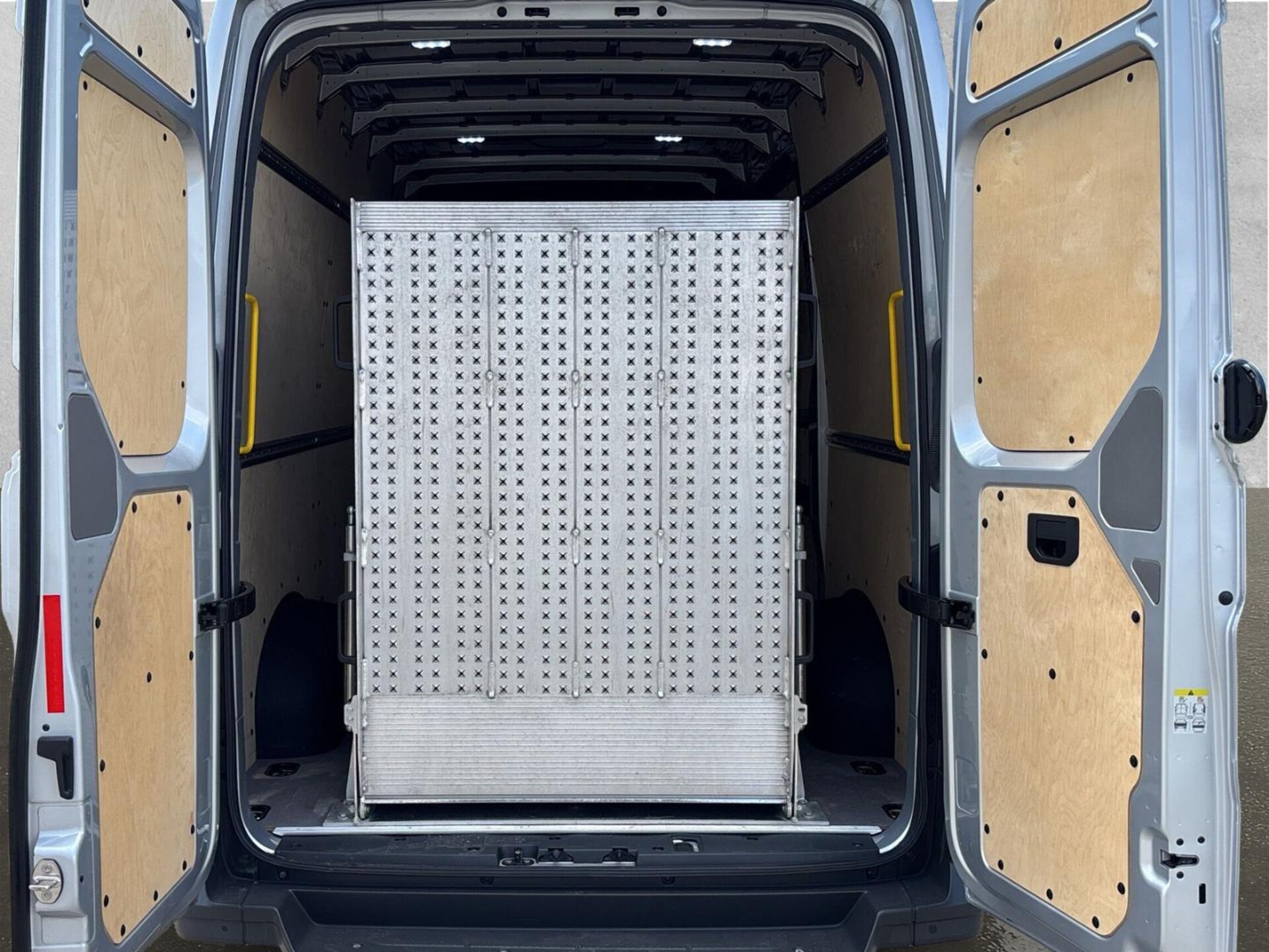 Volkswagen Crafter Kasten mittlerer Radstand