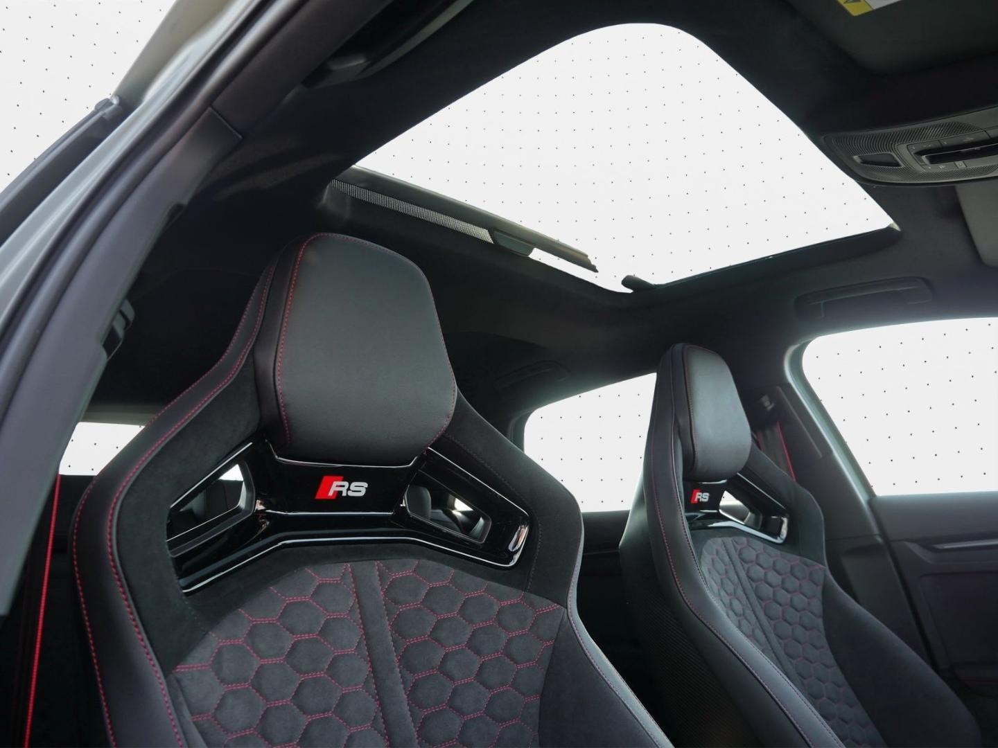 Bild über Audi RS 3 Sportback RS 3 Sportback 294 kW S tronic - für weitere Informationen kontaktieren Sie den Audi Partner