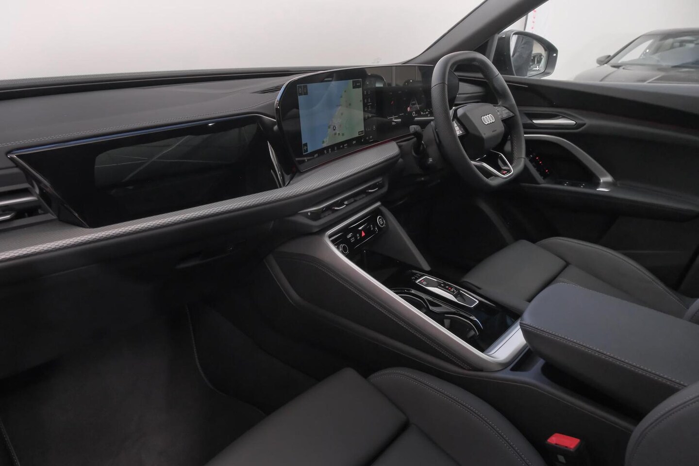 Image about Audi Q5 SUV TFSI quattro 200 kW sport