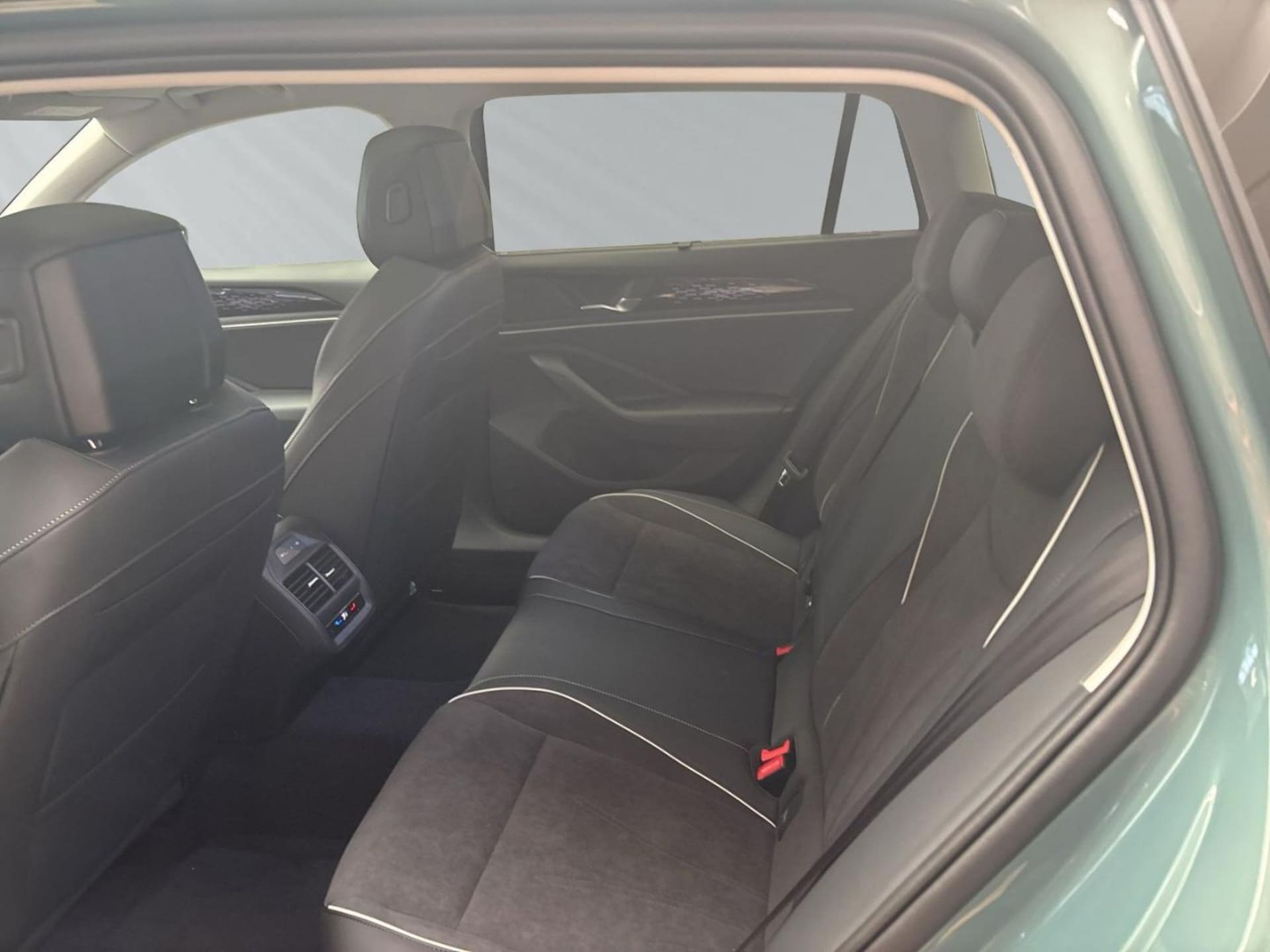 Volkswagen Passat Elegance
