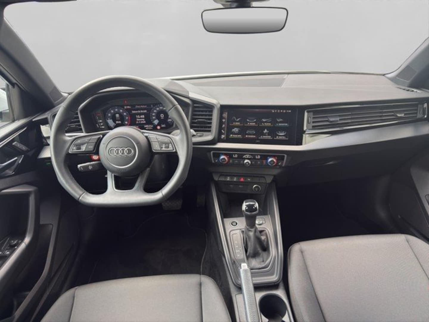 Bild über Audi A1 Sportback S line 35 TFSI S tronic - für weitere Informationen kontaktieren Sie den Audi Partner