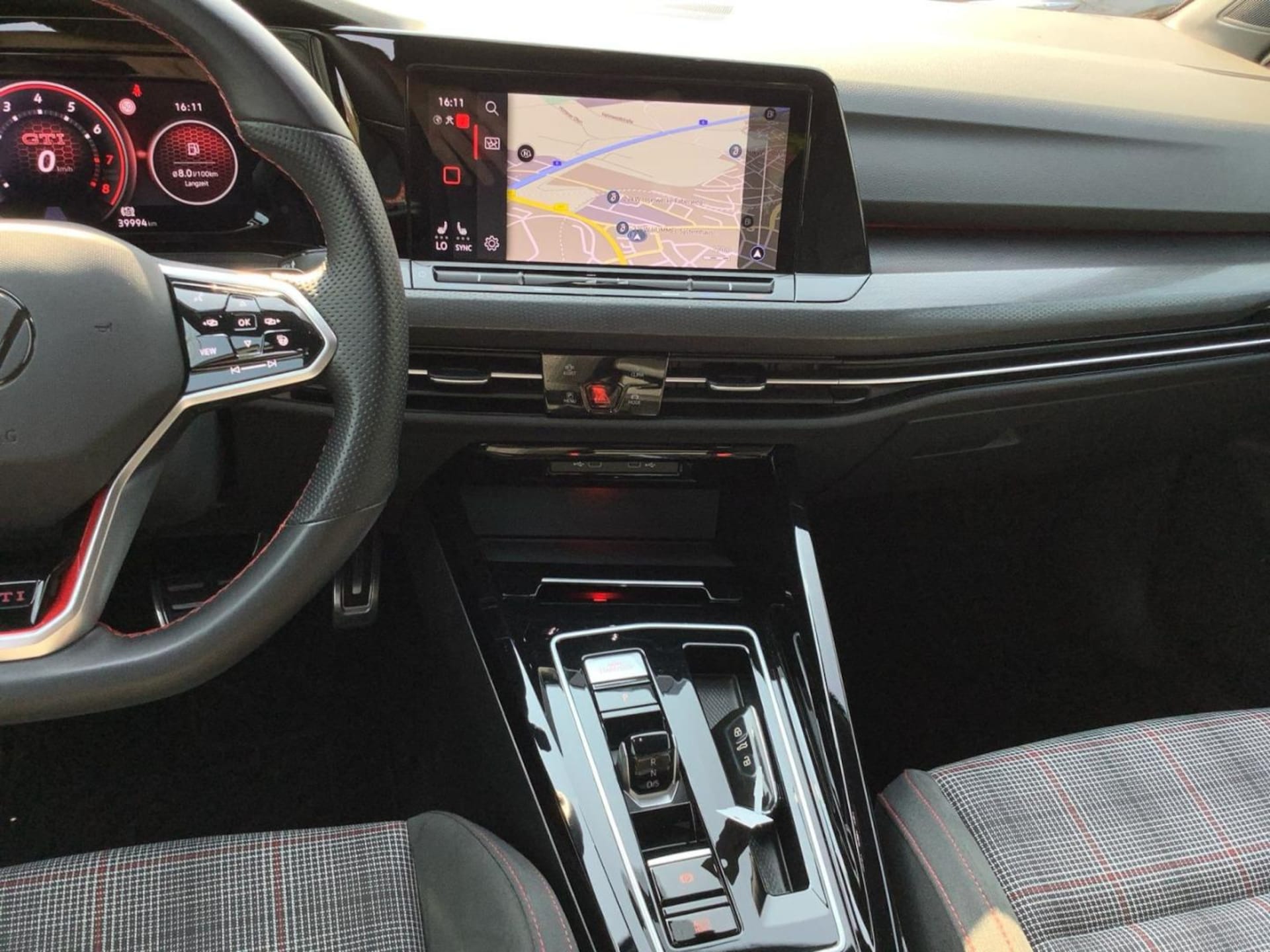 Volkswagen Golf GTI