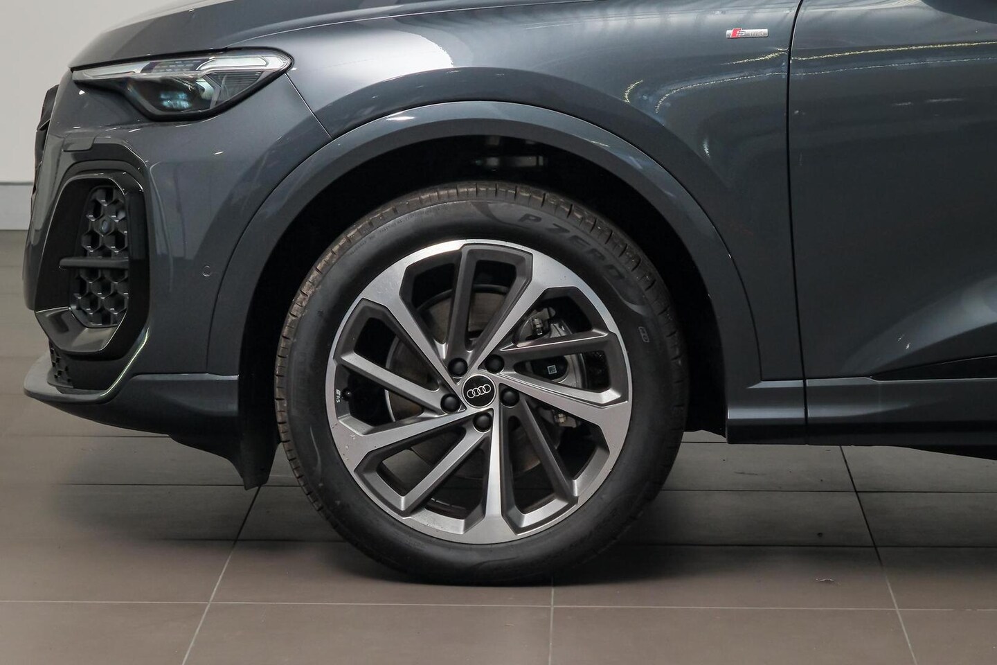 Image about Audi Q5 SUV TFSI quattro 200 kW sport
