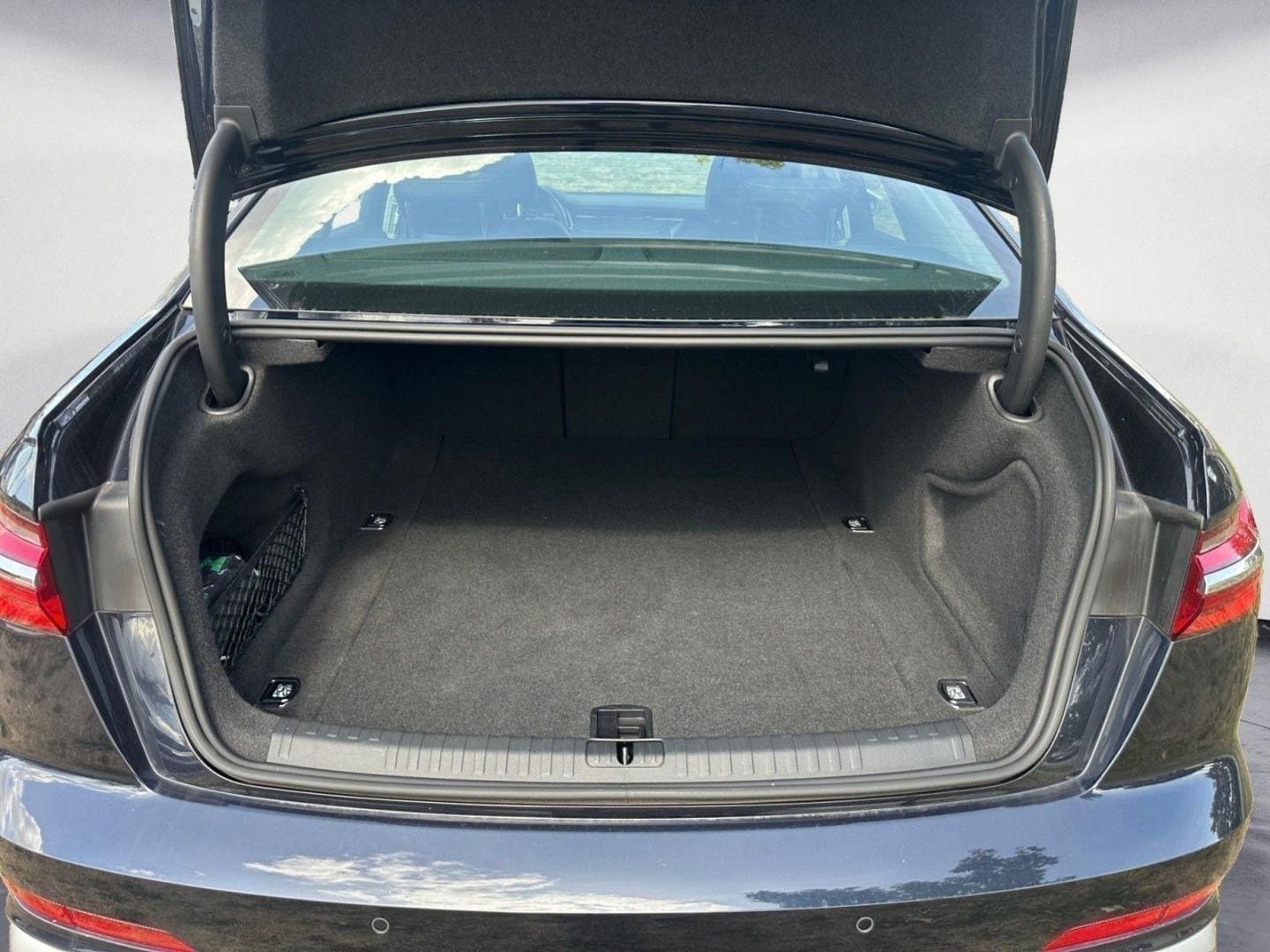 Bild über Audi S6 Limousine TDI quattro tiptronic - für weitere Informationen kontaktieren Sie den Audi Partner